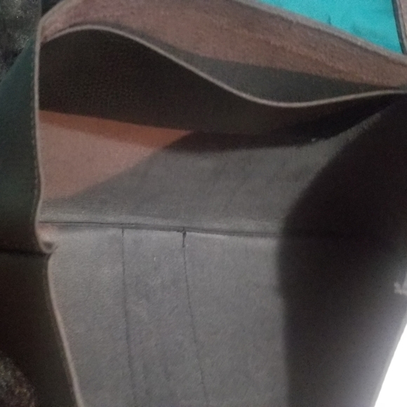 Vince Camuto Tote - Picture 4 of 6